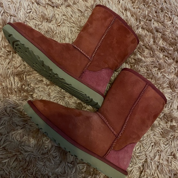Ugg boots - Picture 1 of 4